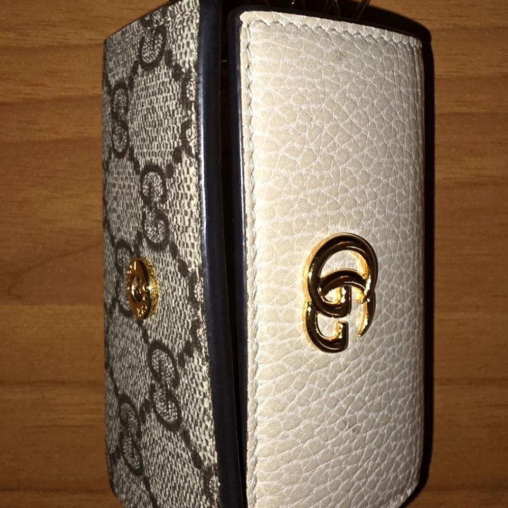 Gucci Key Holder - Picture 3 of 8